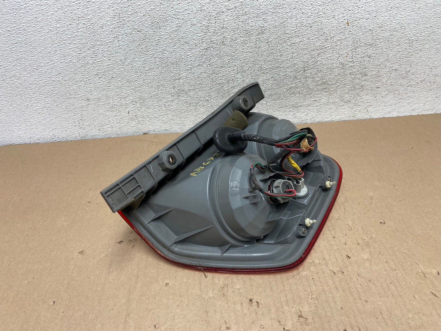2003 2004 2005 Honda Pilot Left Driver LH Side Tail Light AG6733 LK7
