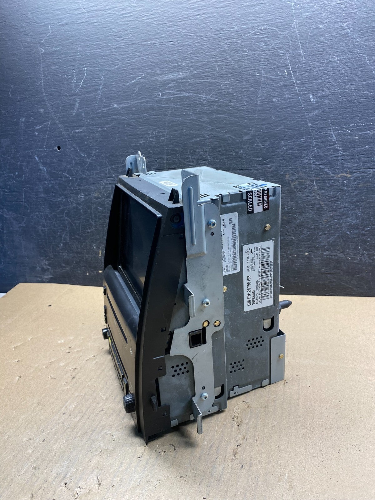 2007-2009 Cadillac Escalade Radio CD DVD GPS Navigation Screen Display ai7426 DG1