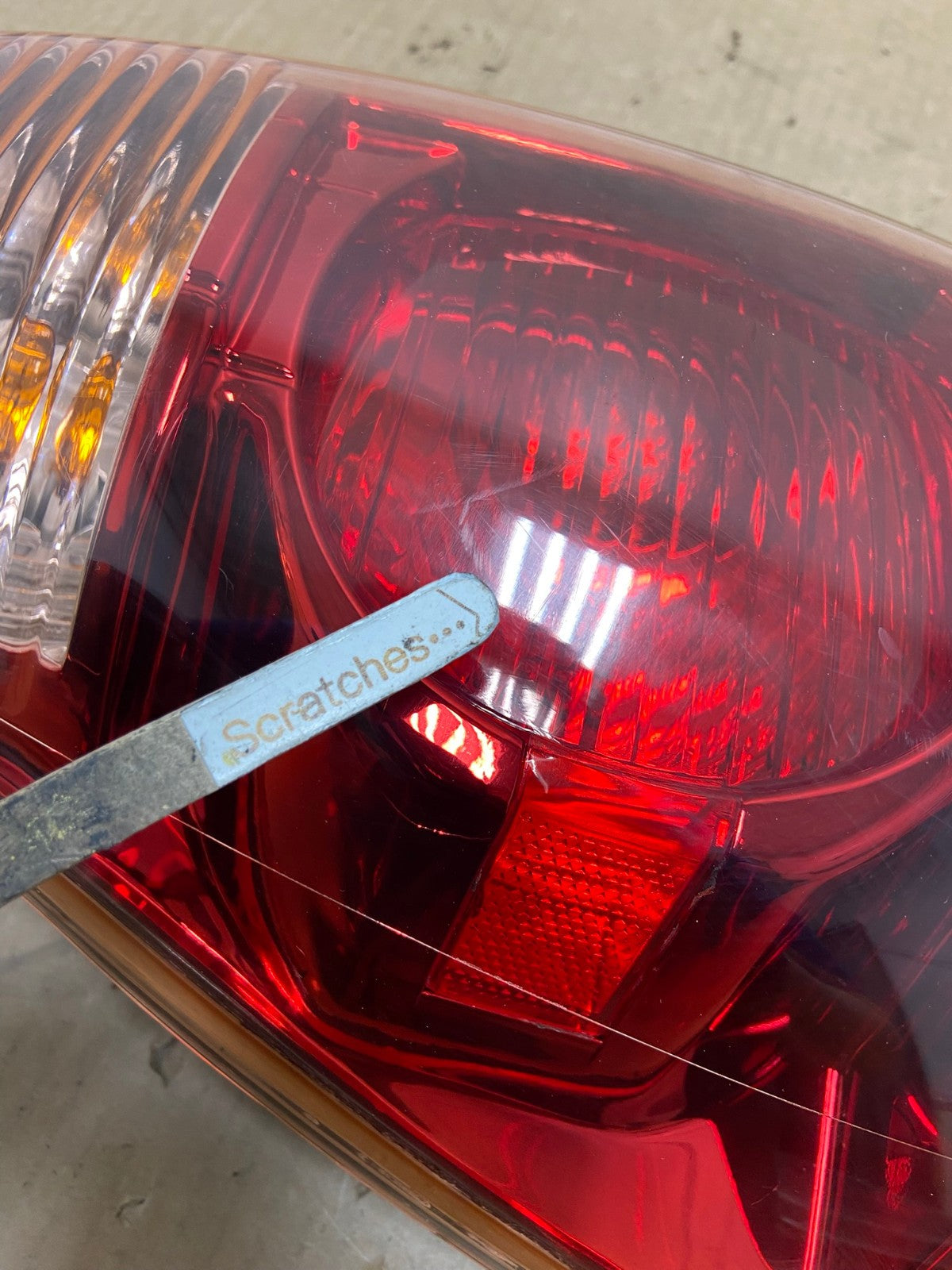 2003 2004 2005 Toyota 4Runner Left Driver LH Side Tail Light AI5465 LK3