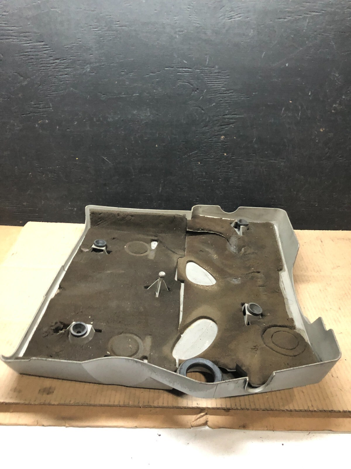 2004 to 2007 Cadillac CTS 3.6L Plastic Engine Cover Shield G5886 PS7