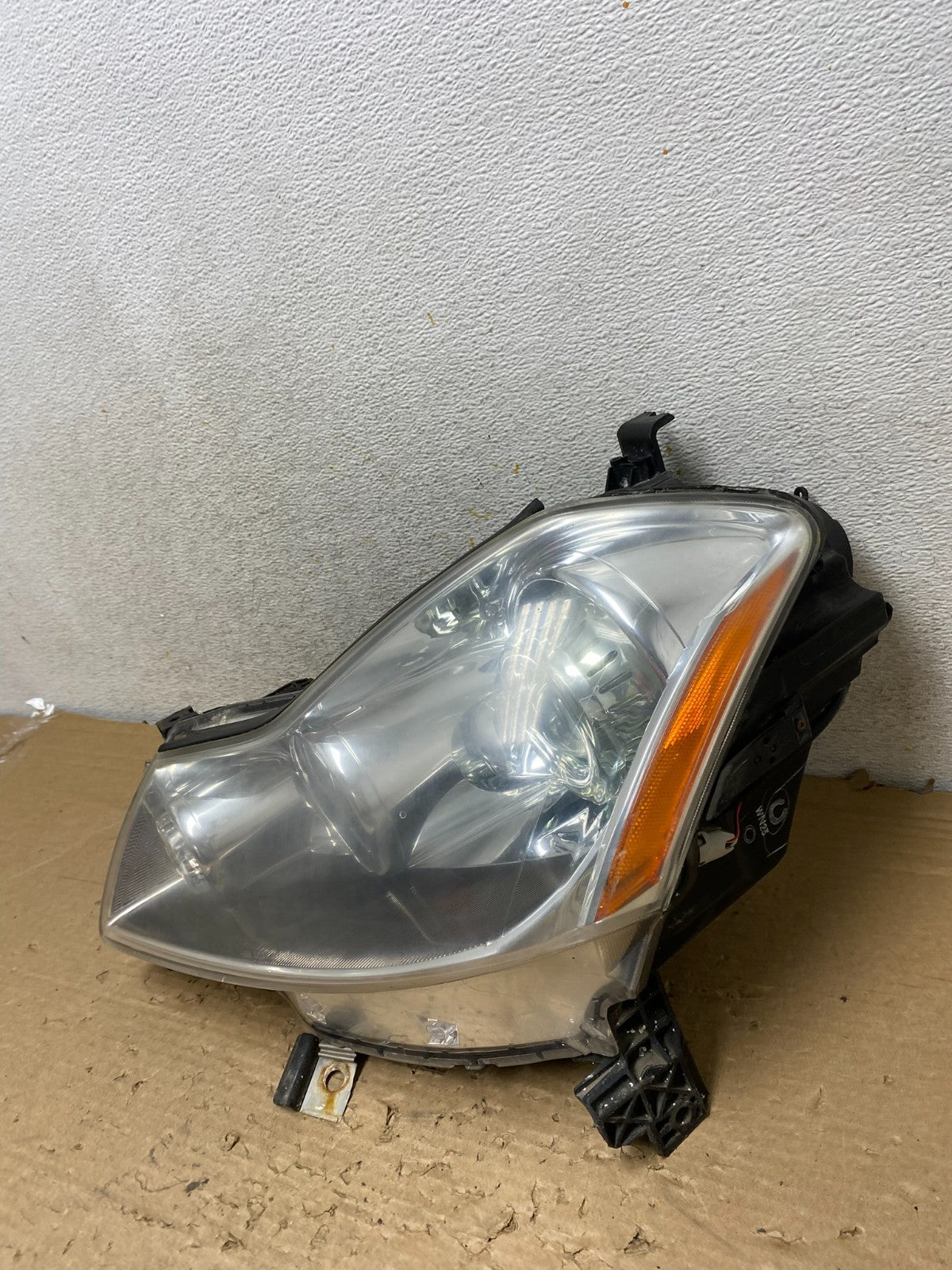 2006 to 2010 Infiniti M35 Left Driver Side Hid Xenon Headlight AH9156 DW1