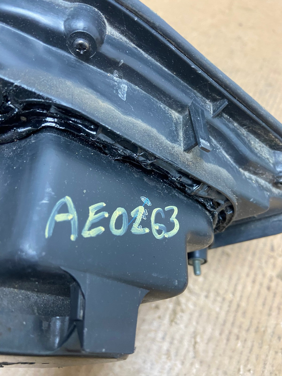 1997 1998 1999 Nissan Maxima Left Driver LH Inner Tail Light AE0263 LK7