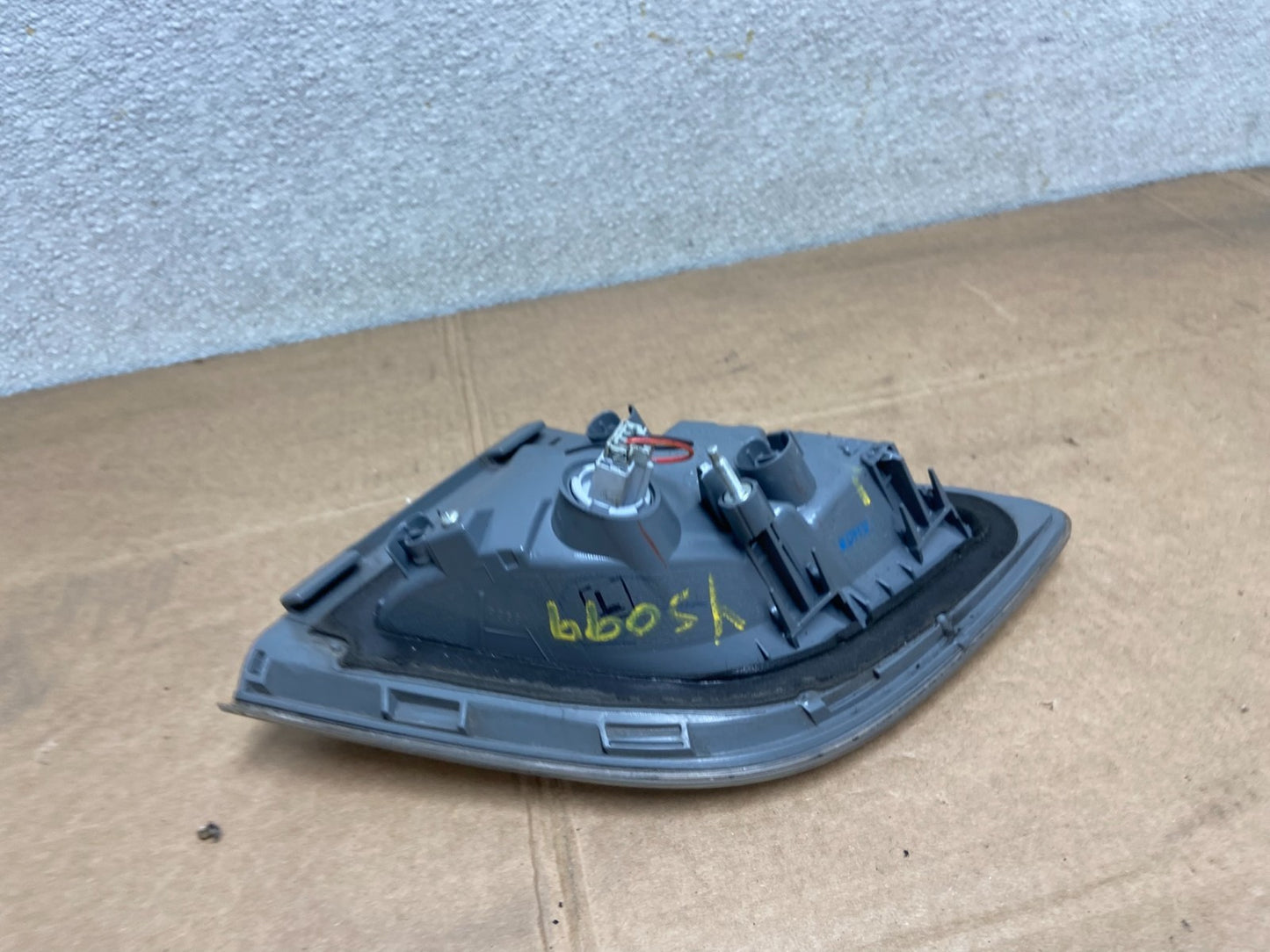 2010 2011 2012 Mazda CX-9 Tail Light Inner Left Driver LH Side Y5099 DW5