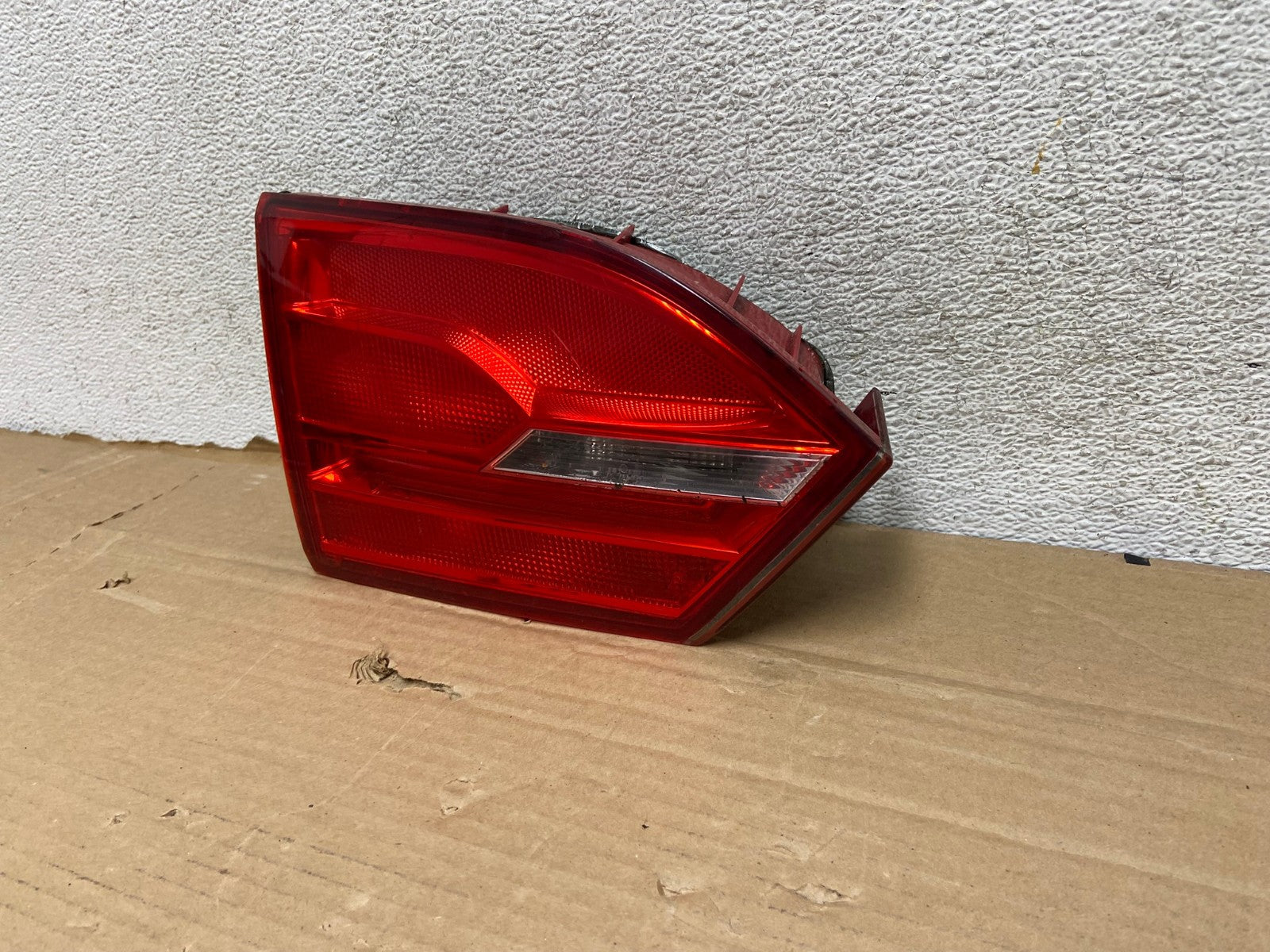 2011-2014 Volkswagen Jetta Left Driver LH Inner Trunk Tail Light AG8130 LK2