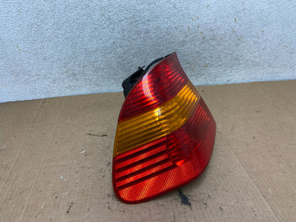 2002 - 2005 BMW 3 E46 Series Left Driver Side Lh Tail Light AI9063 LK2