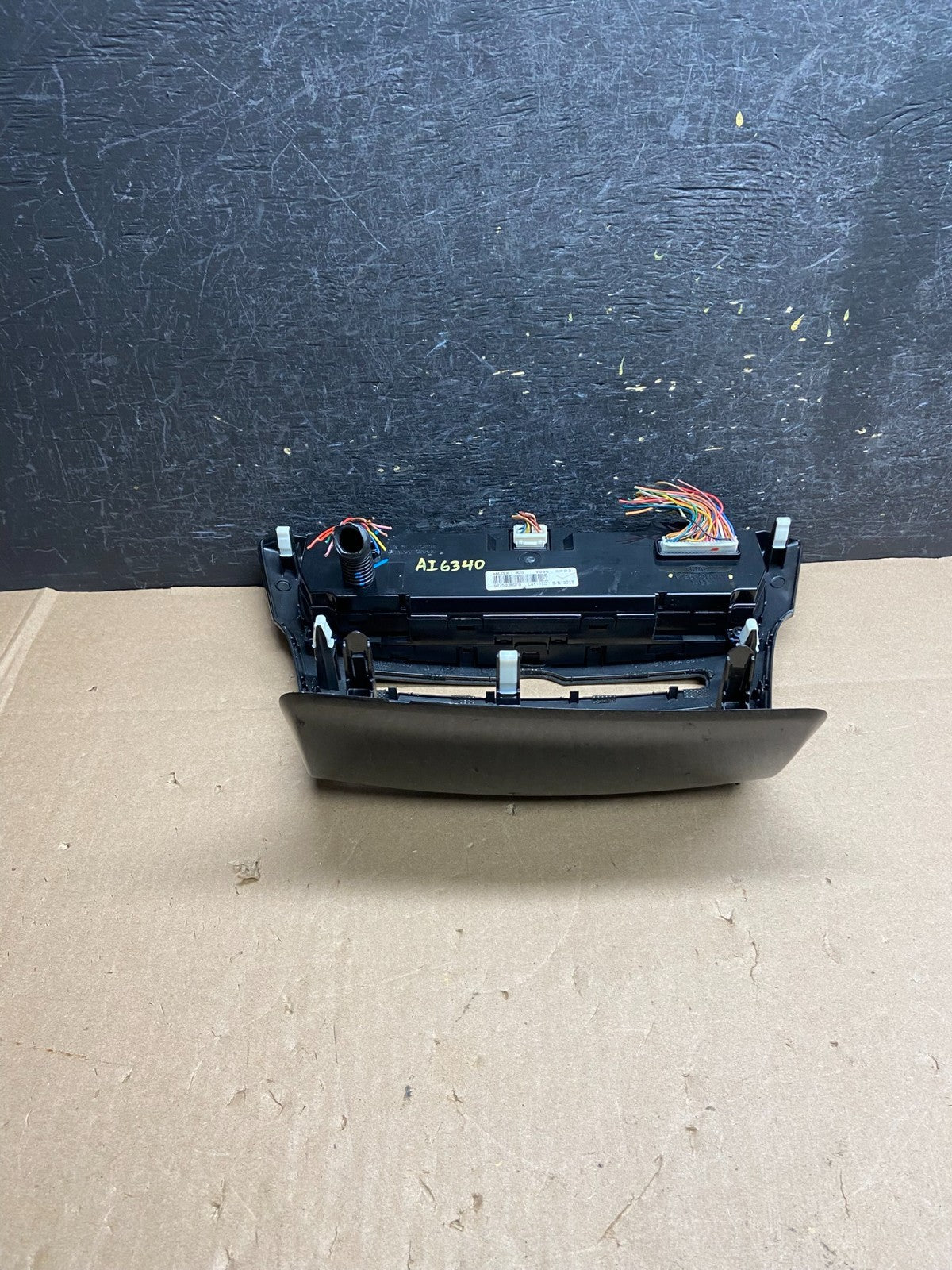 2014 2015 2016 Kia Cadenza AC Heat Temperatue Climate Control Switch AI6340 DG3