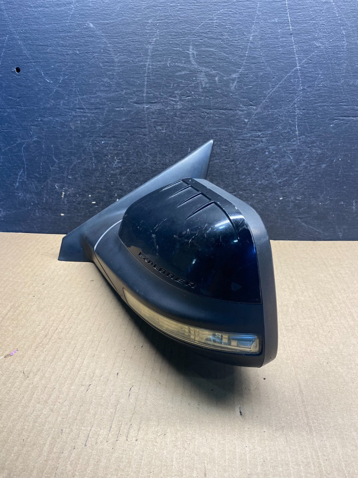 2015 - 2017 Ford Explorer Left Driver View Door Turn Signal Mirror AG3906 DW9