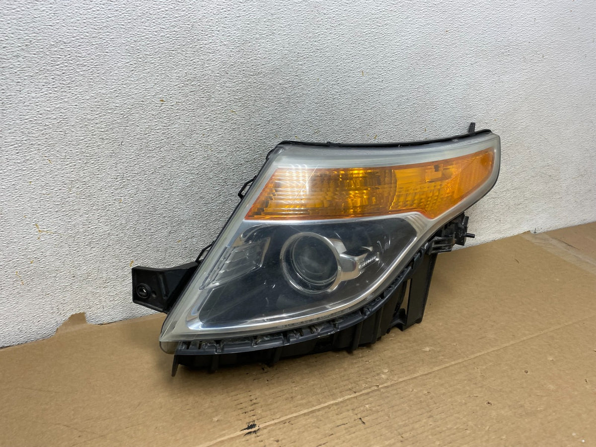 2011 to 2015 Ford Explorer Left Driver LH Halogen Headlight AH7883 DW1