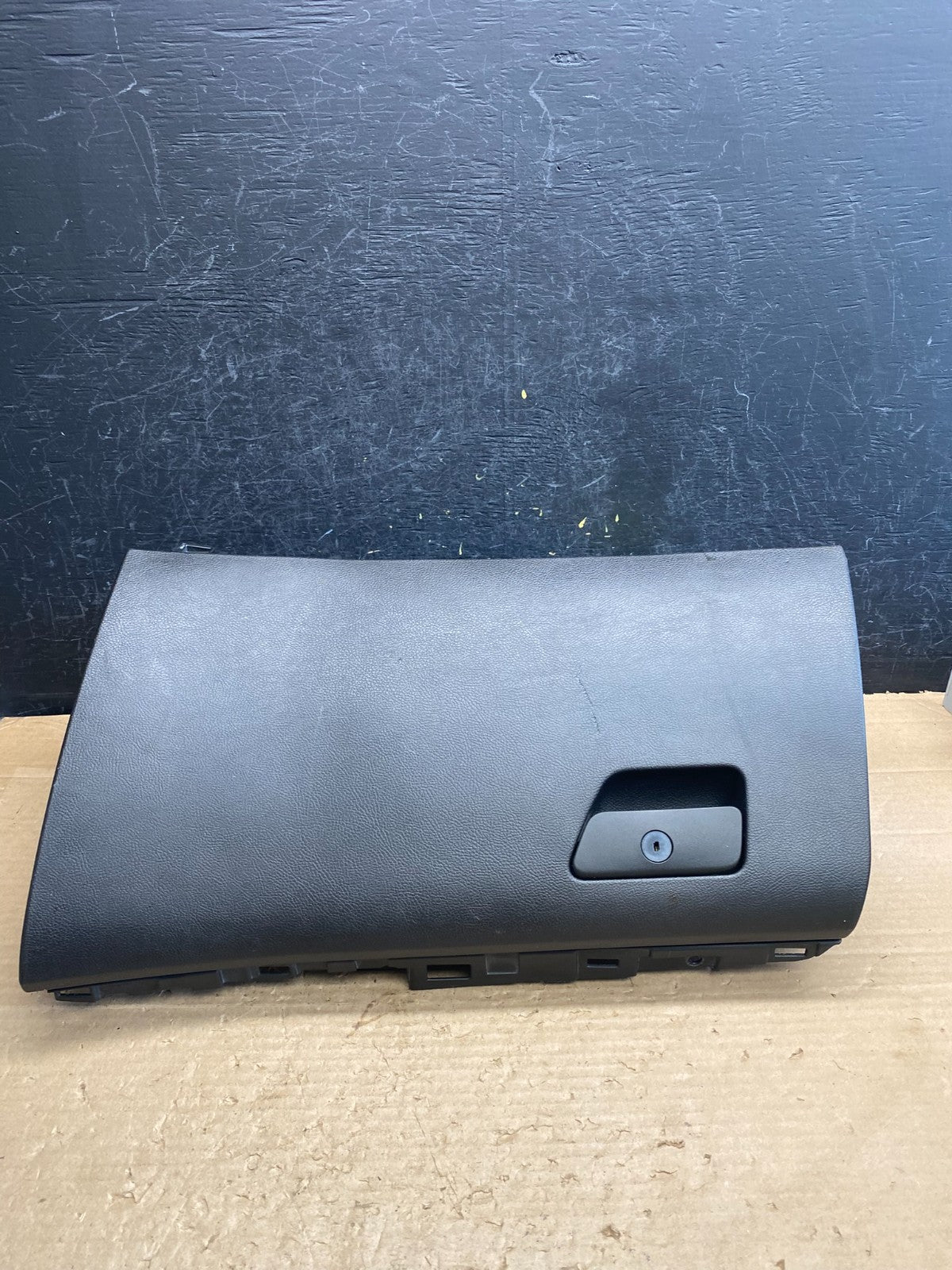 2013 to 2016 Ford Fusion Front Right Passenger Storage Glove Box ag8498 DG0