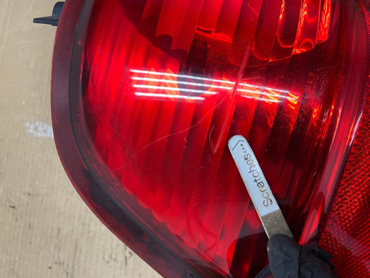 2004 to 2007 Ford Freestar Left Driver LH Side Tail Light AG9025 LK3