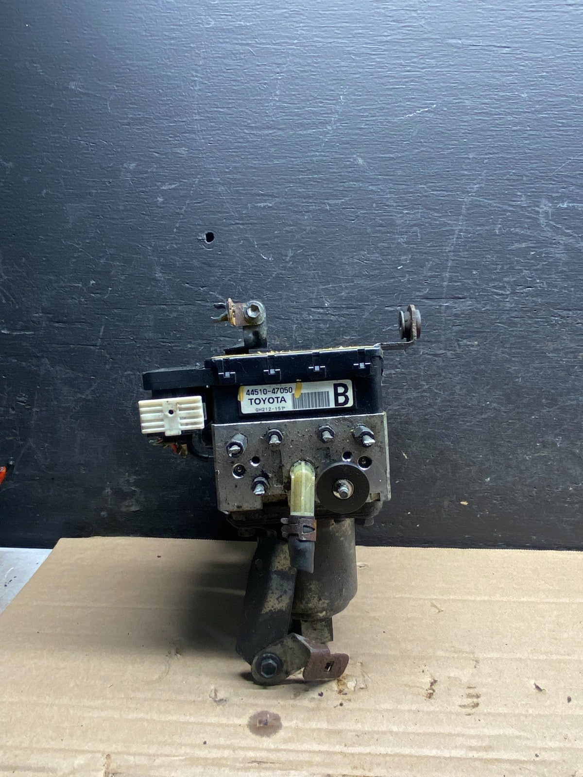 2004 - 2009 Toyota Prius ABS Brake Pump Anti Lock Module AH9559 DG1