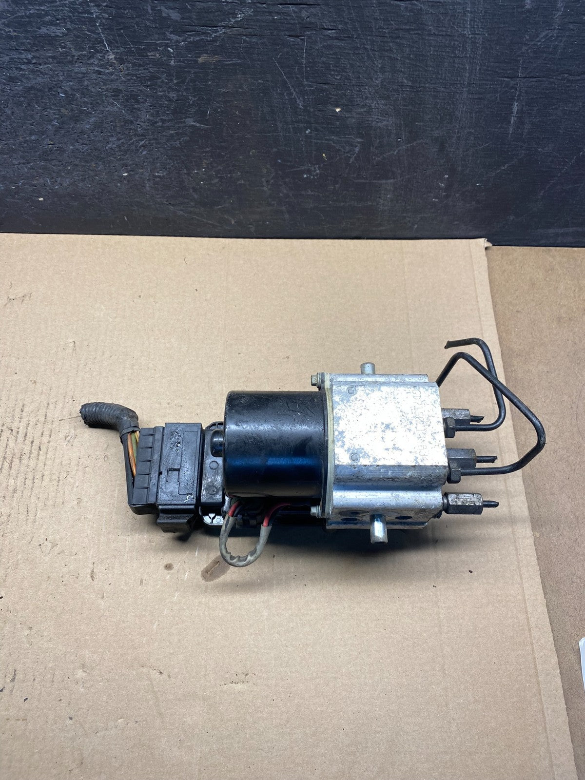 2006 2007 Ford E250 E350 Anti-Lock ABS Antilock Brake Pump AH3195 DG1