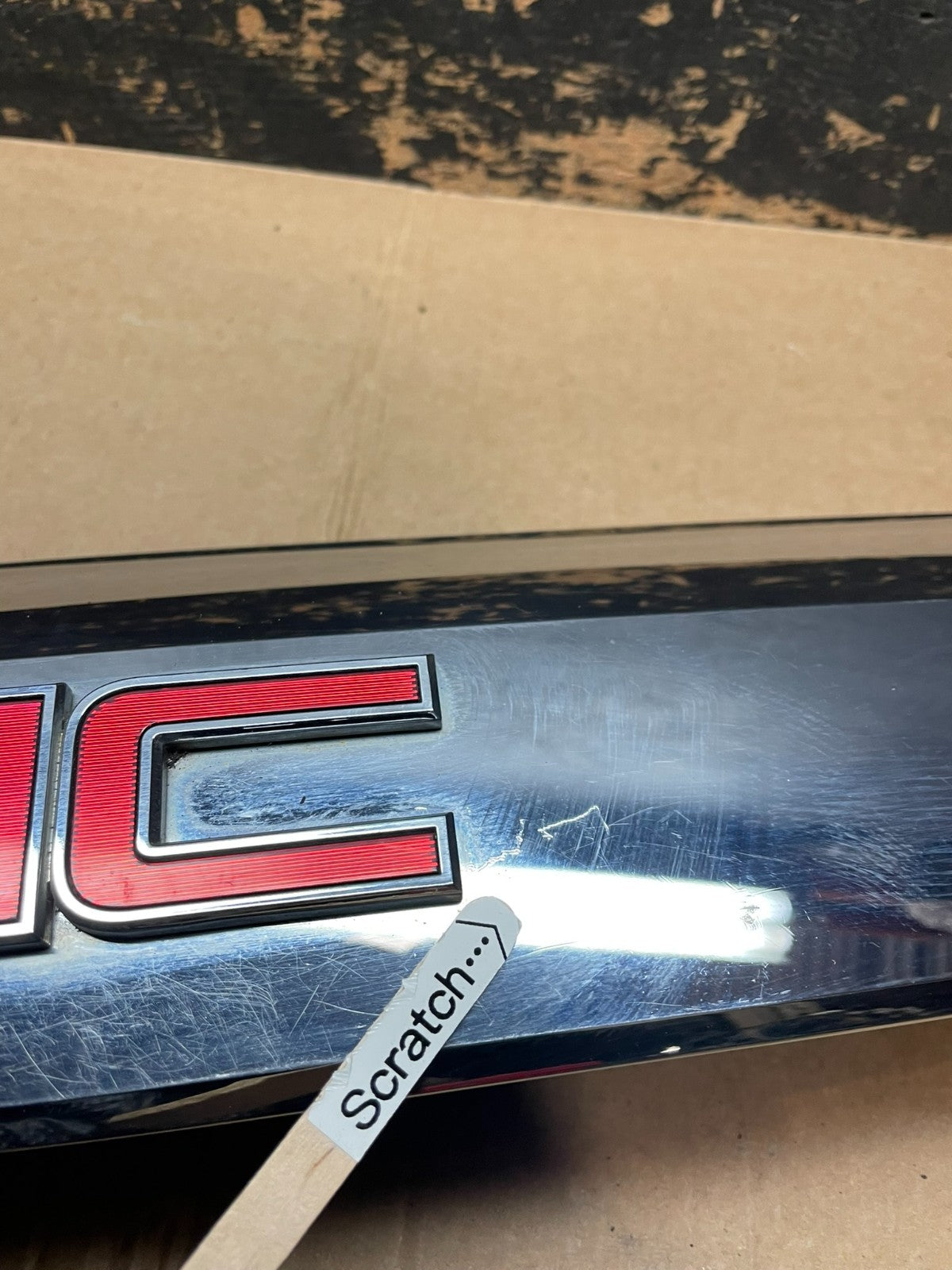 2010-2015 Gmc Terrain Lift Gate Handle Trim Back Up Camera 20942264 Z5737 DG7