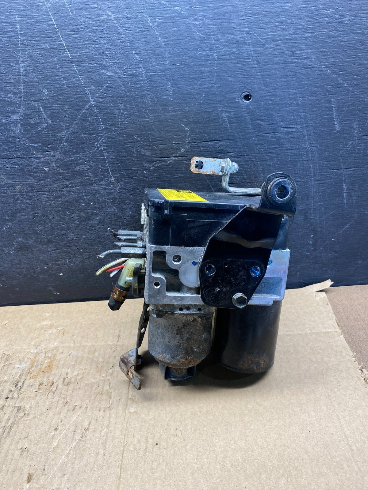 2004 - 2009 Toyota Prius ABS Brake Pump Anti Lock Module ah2002 DG2