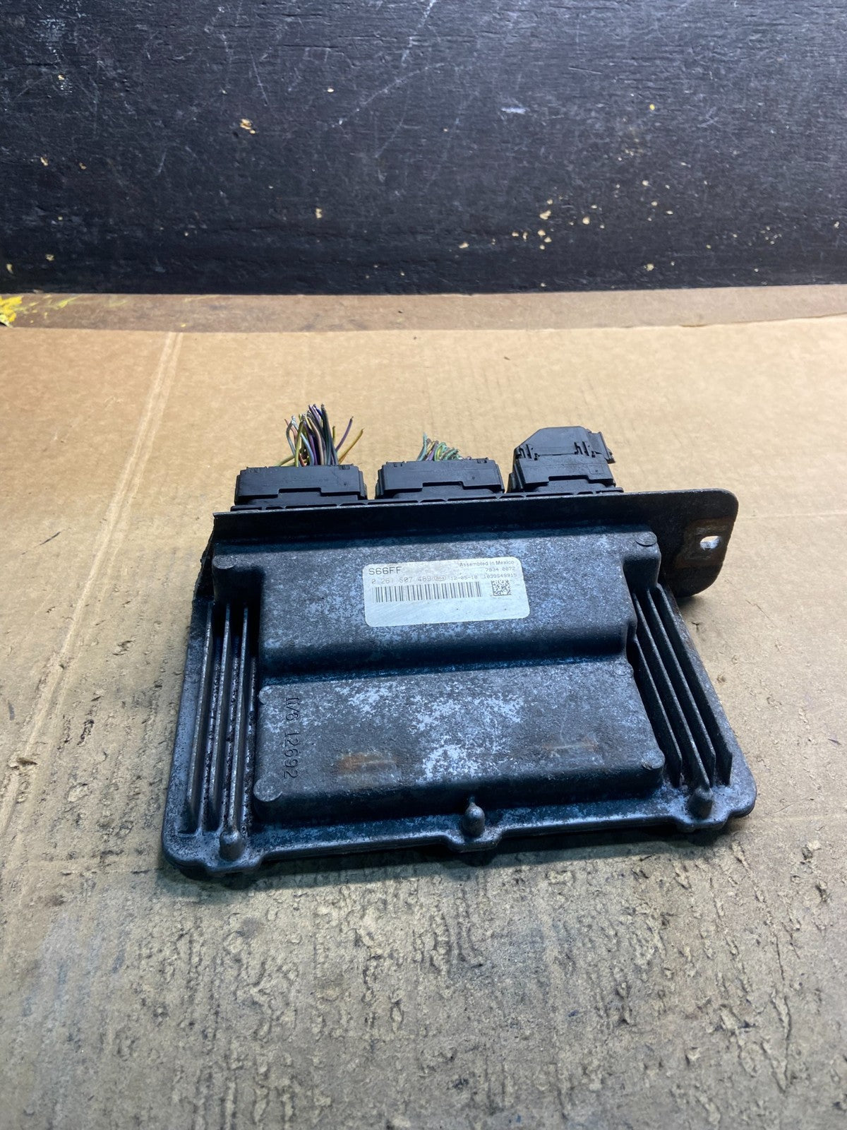 2011 to 2012 Ford E150 E250 4.6L Engine Control Module ECU ECM PCM y4239 DG0
