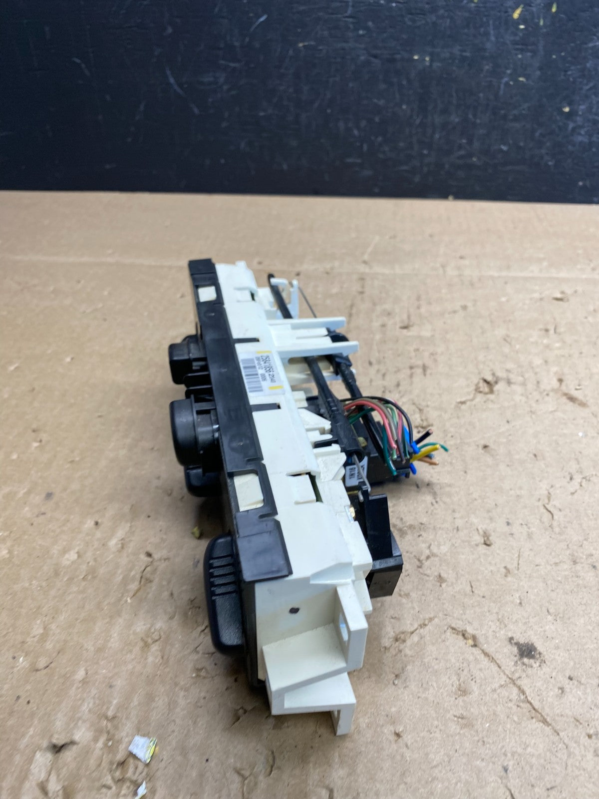 2004 to 2008 GMC Chevrolet Canyon Colorado Climate Control A/C Panel AC6631 DG2