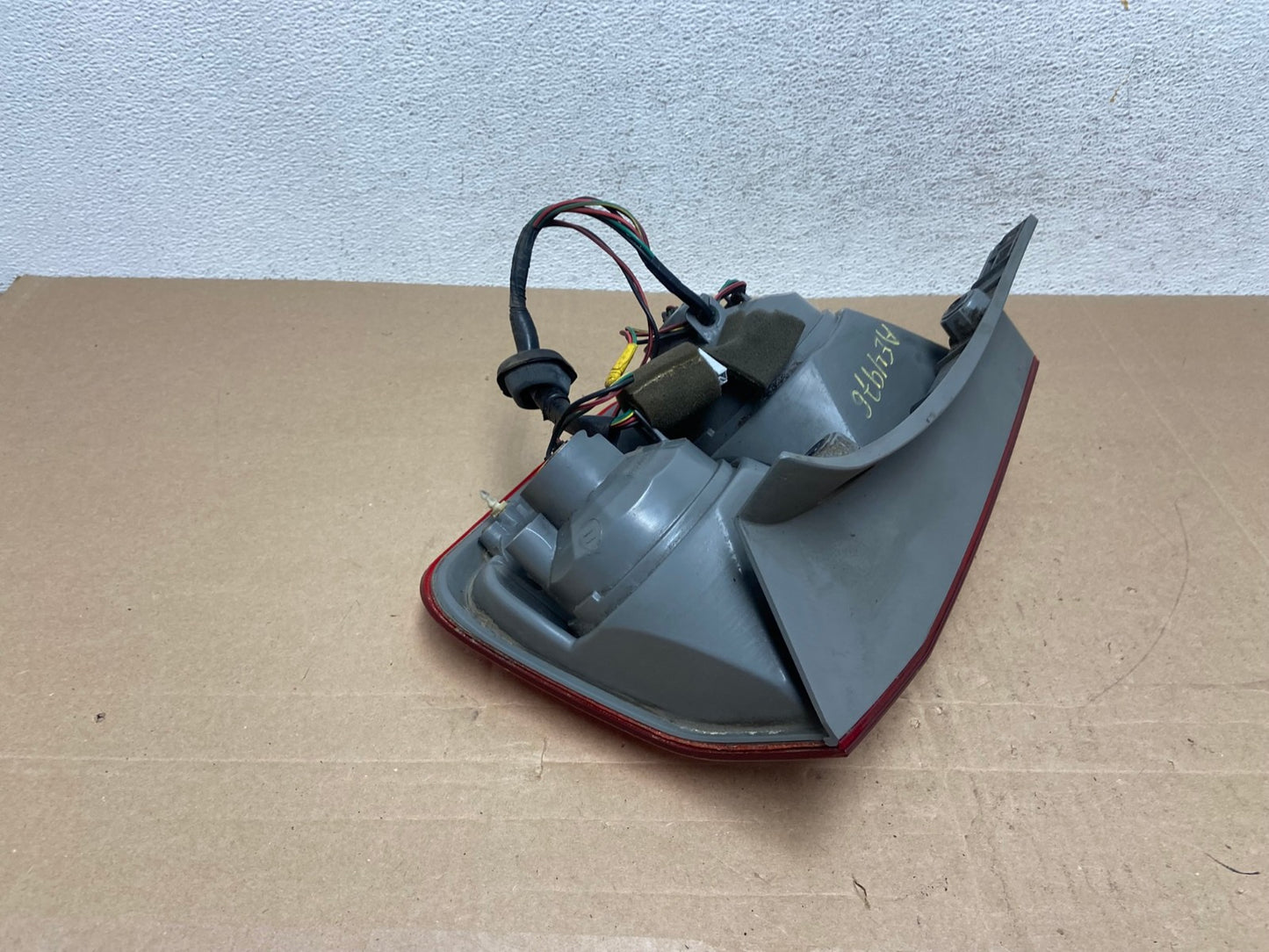 2003 2004 2005 Honda Pilot Left Driver LH Side Tail Light AE4976 LK3
