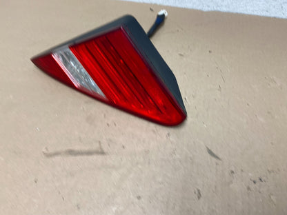2004 to 2006 Lexus LS430 Right Passenger Side Tail Light Inner AG34141