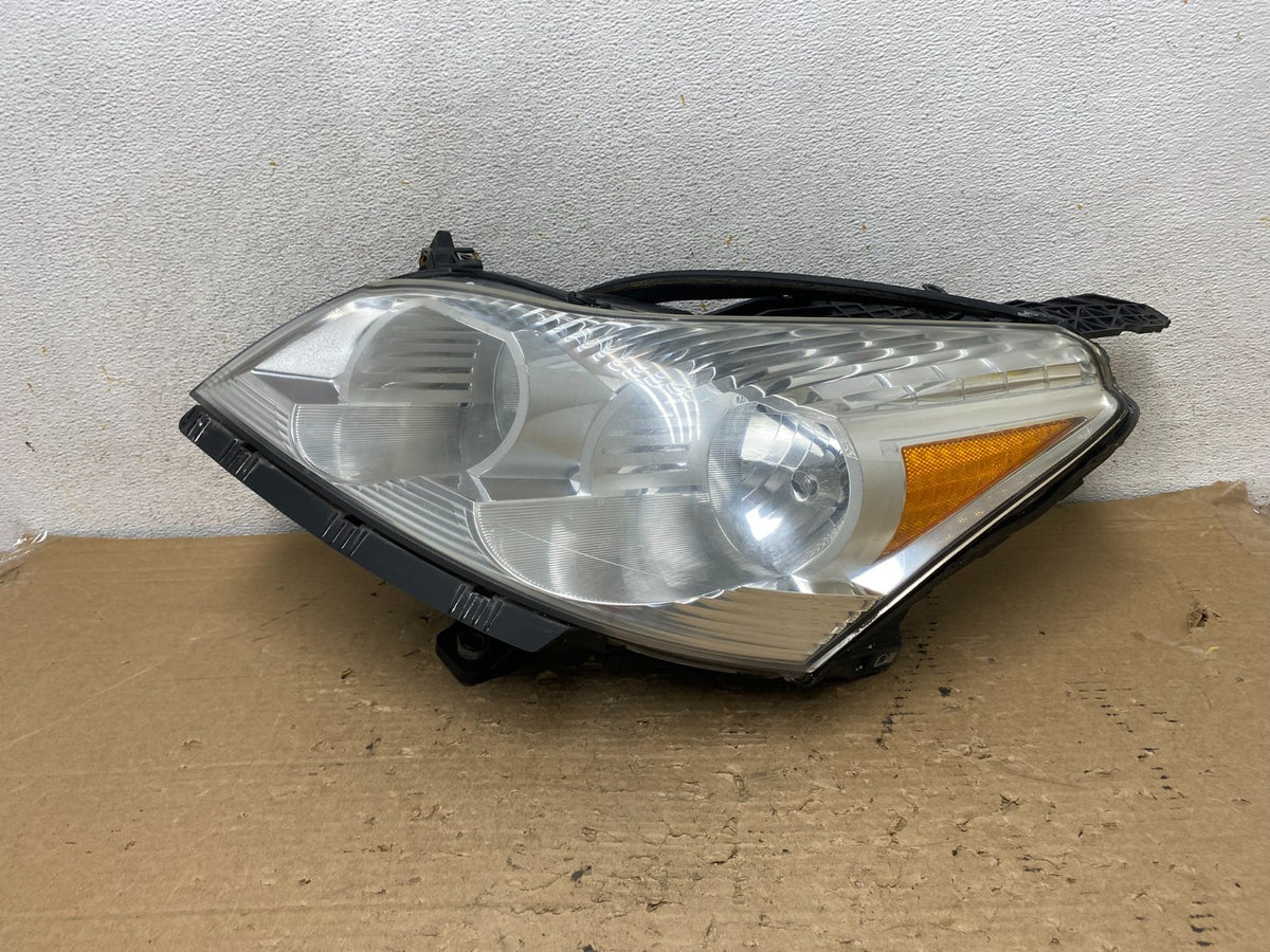 2009 to 2012 Chevrolet Traverse Left Driver Side Halogen Headlight AH9272 DW0