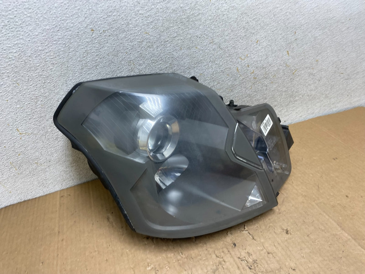 2003 to 2007 Cadillac CTS Right Passenger RH Halogen Headlight AI9181 DW2