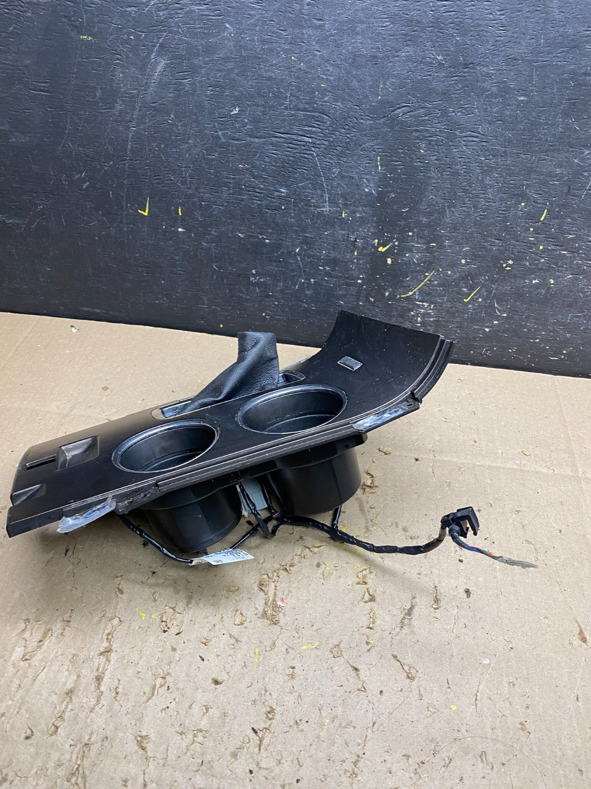 2011 - 2014 Ford Edge Center Console Cup Holder Shifter Bezel Trim u5268 DG1