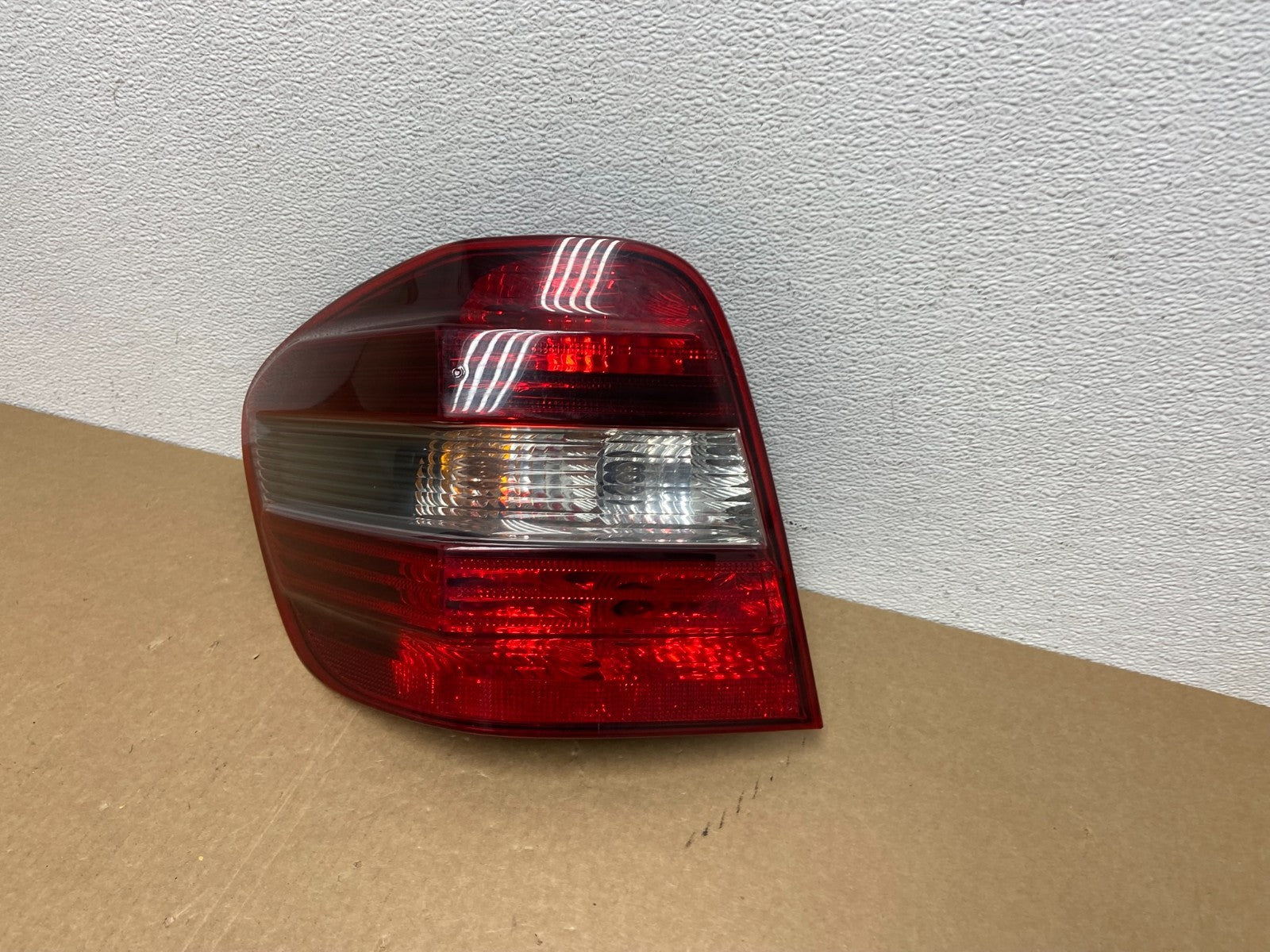 2009 to 2011 Mercedes ML350 ML-Class Left Driver Side  Tail Light OEM AC1071 DW1
