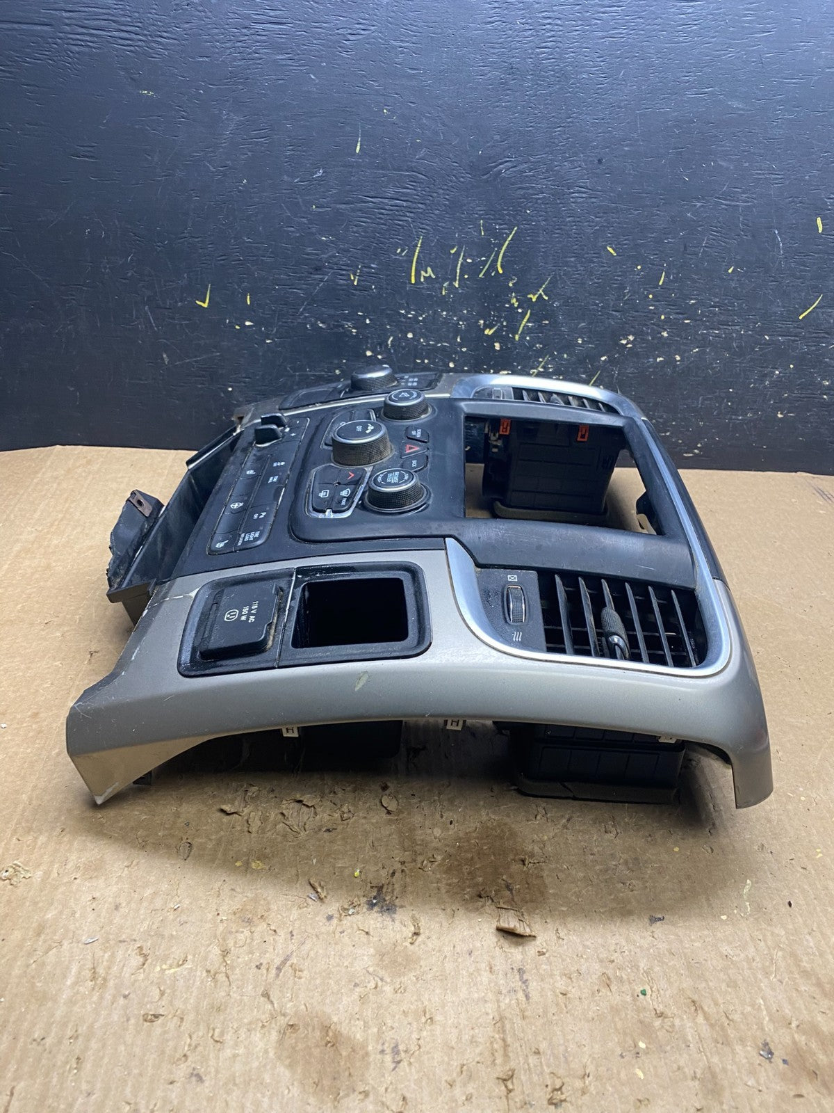 2013 to 2019 Dodge Ram 1500 2500 Climate Control Panel Display Z72632