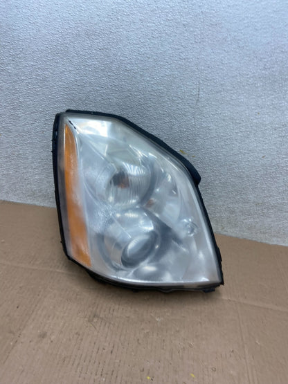 2006 to 2011 Cadillac DTS Right Passenger RH Side Xenon Hid Headlight OEM Y25610