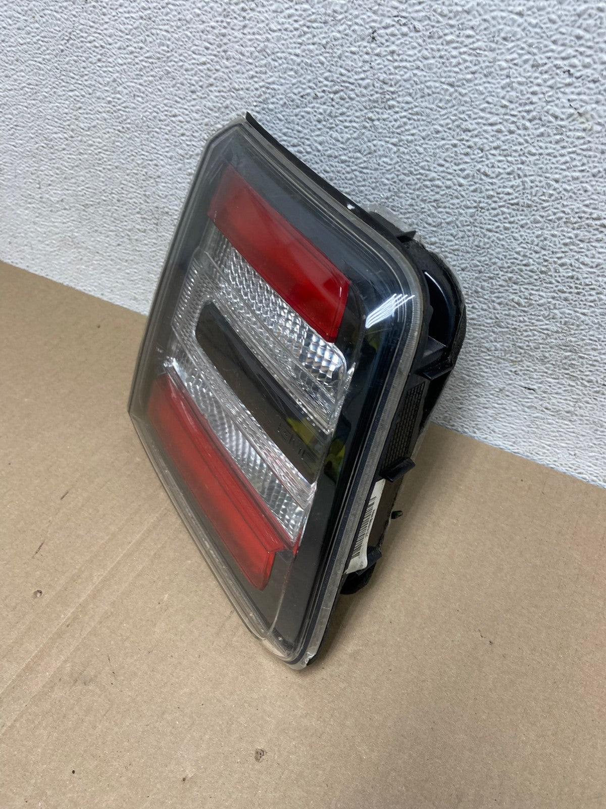 2013 to 2016 GMC Acadia Left Driver LH Side Inner Tail Light AE6946 LK1