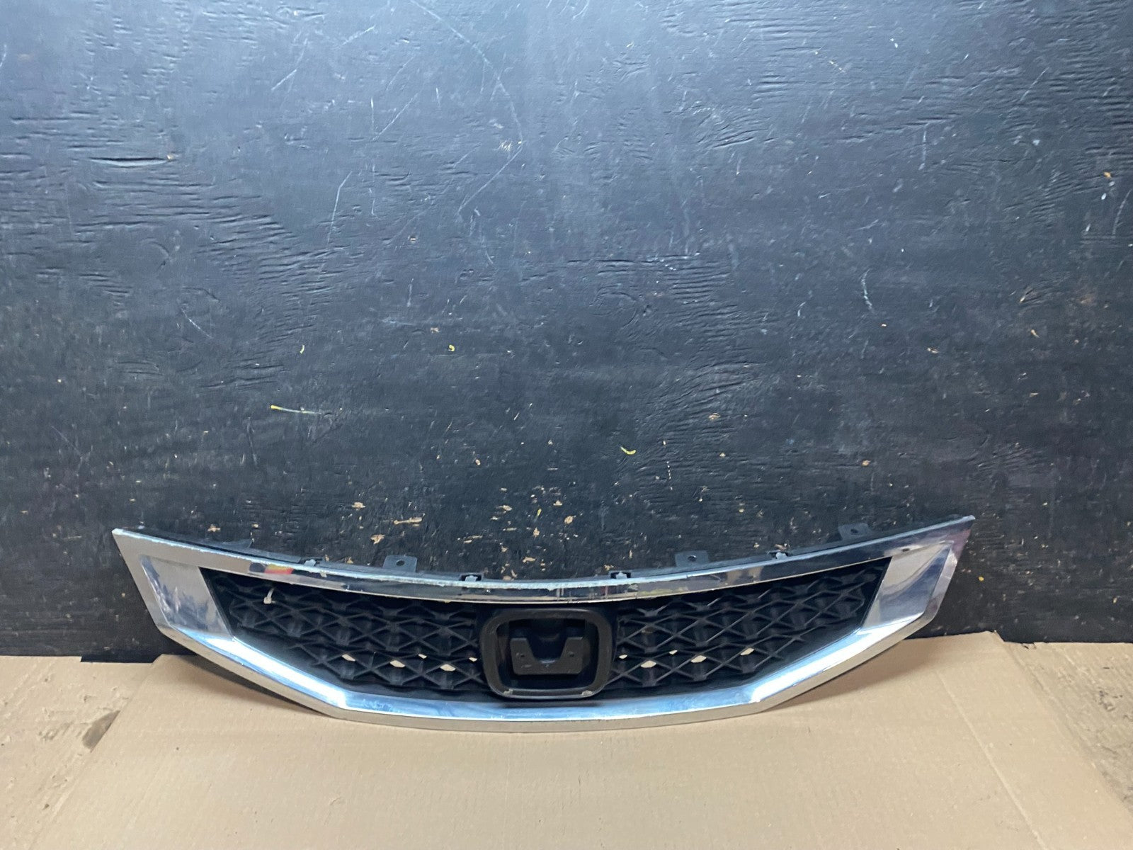 2008 to 2010 Honda Accord Coupe Front Grille Grill Chrome Trim Moulding X3631 DG0