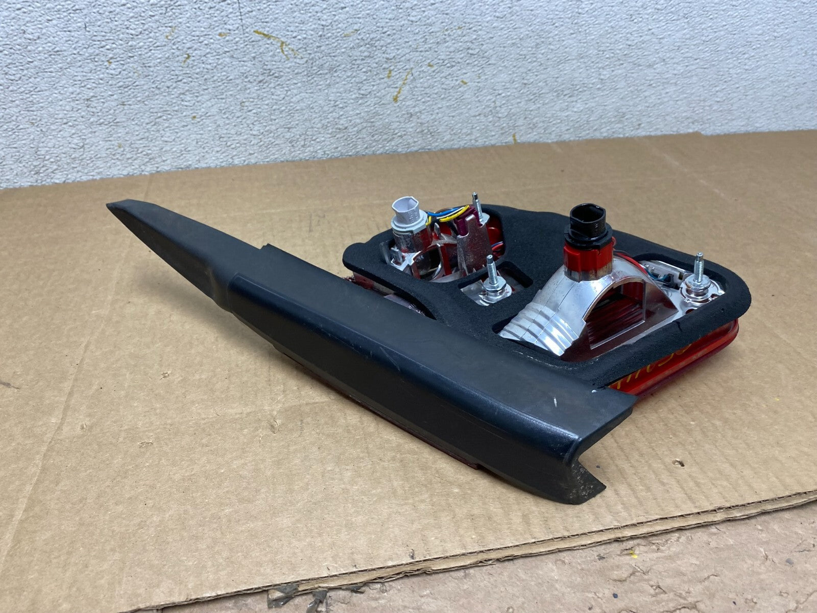 2009 - 2012 Bmw 7-Series F01 F02 750i Right Passenger Inner Tail Light O6744 DW7