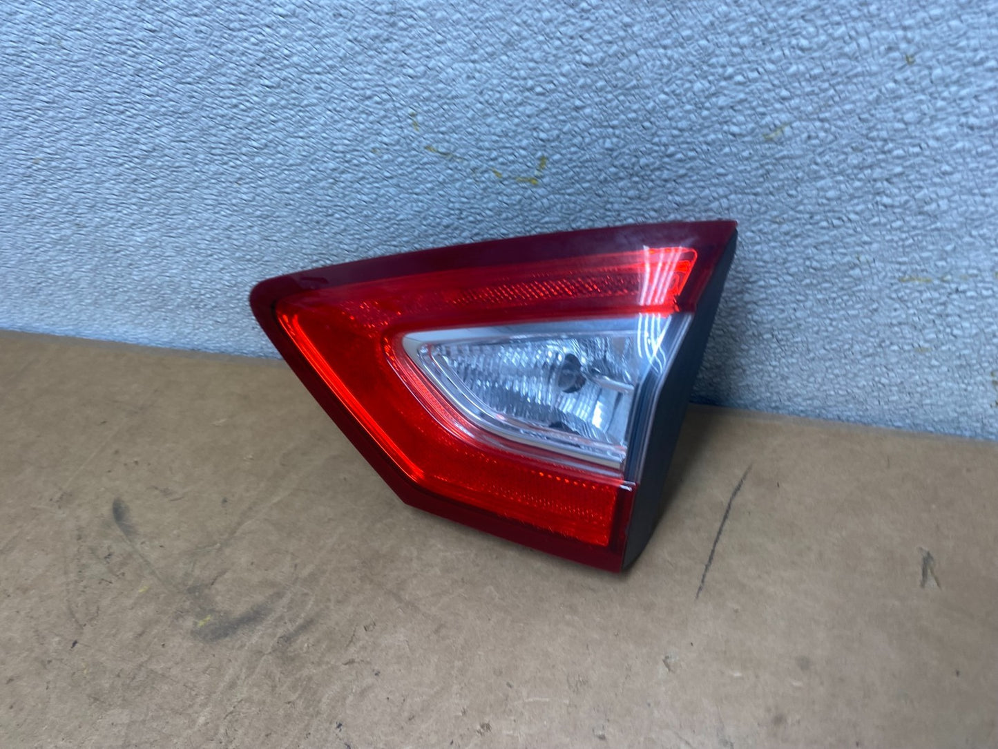 2013 to 2016 Ford Fusion Right Passenger RH Side Tail Light Inner Oem X5247 DW1