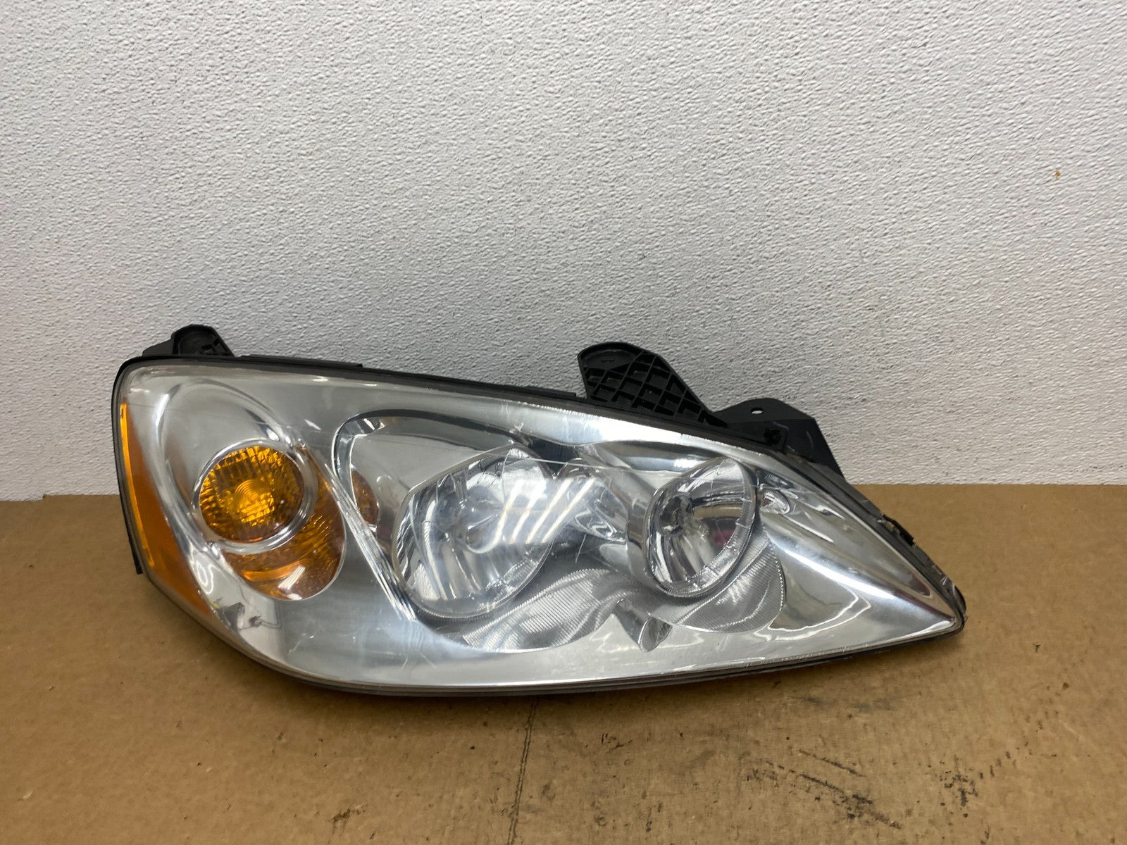 2005 to 2009 Pontiac G6 Headlight Right Passenger Rh Side Halogen Oem AC3544 DW0
