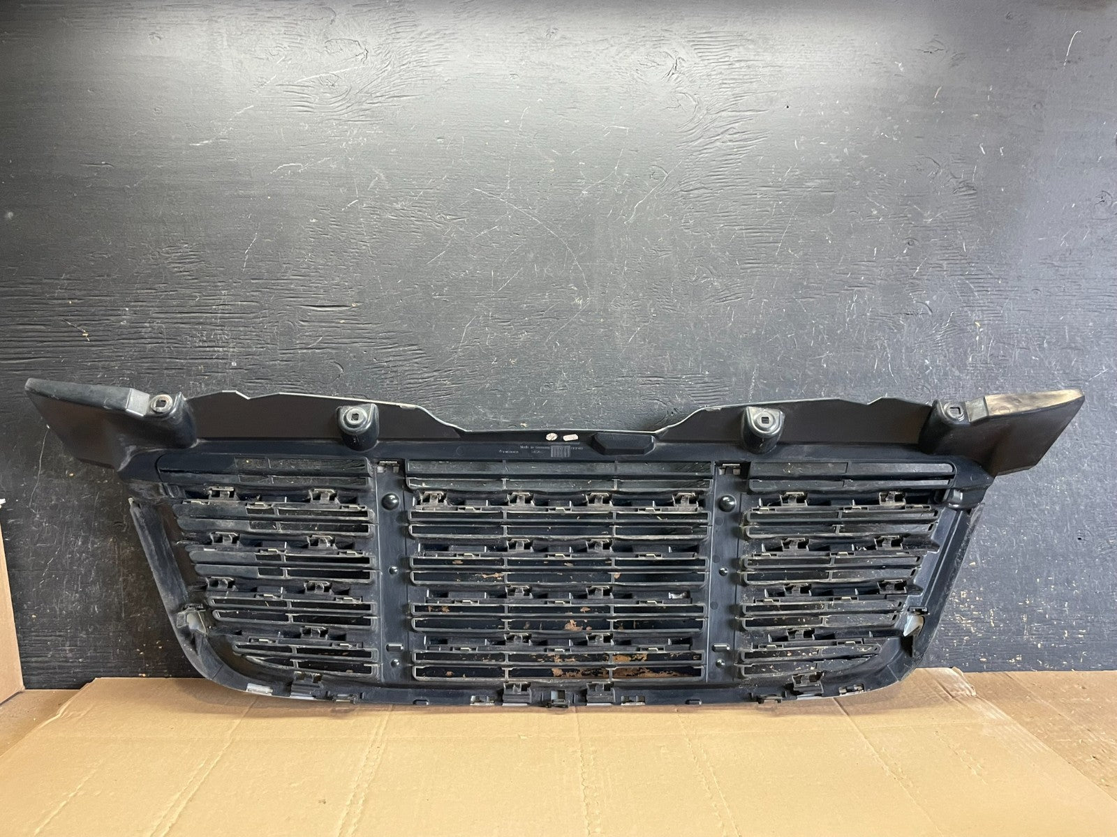 2009 to 2011 Freightliner Sprinter Front Upper Chrome Grill Grille aa6177 DG4