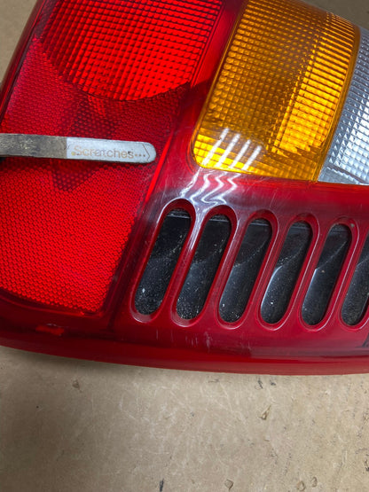 1999 - 2004 Jeep Grand Cherokee WJ Left Driver Lh Tail Light DEPO AI3539 LK3