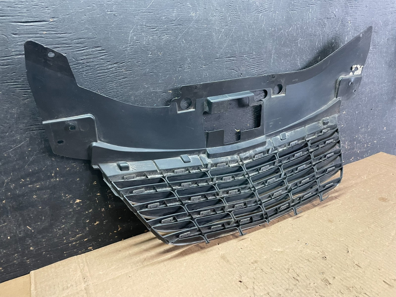 2011 to 2014 Chrysler 200 Front Upper Grill Grille AB3187 DG5