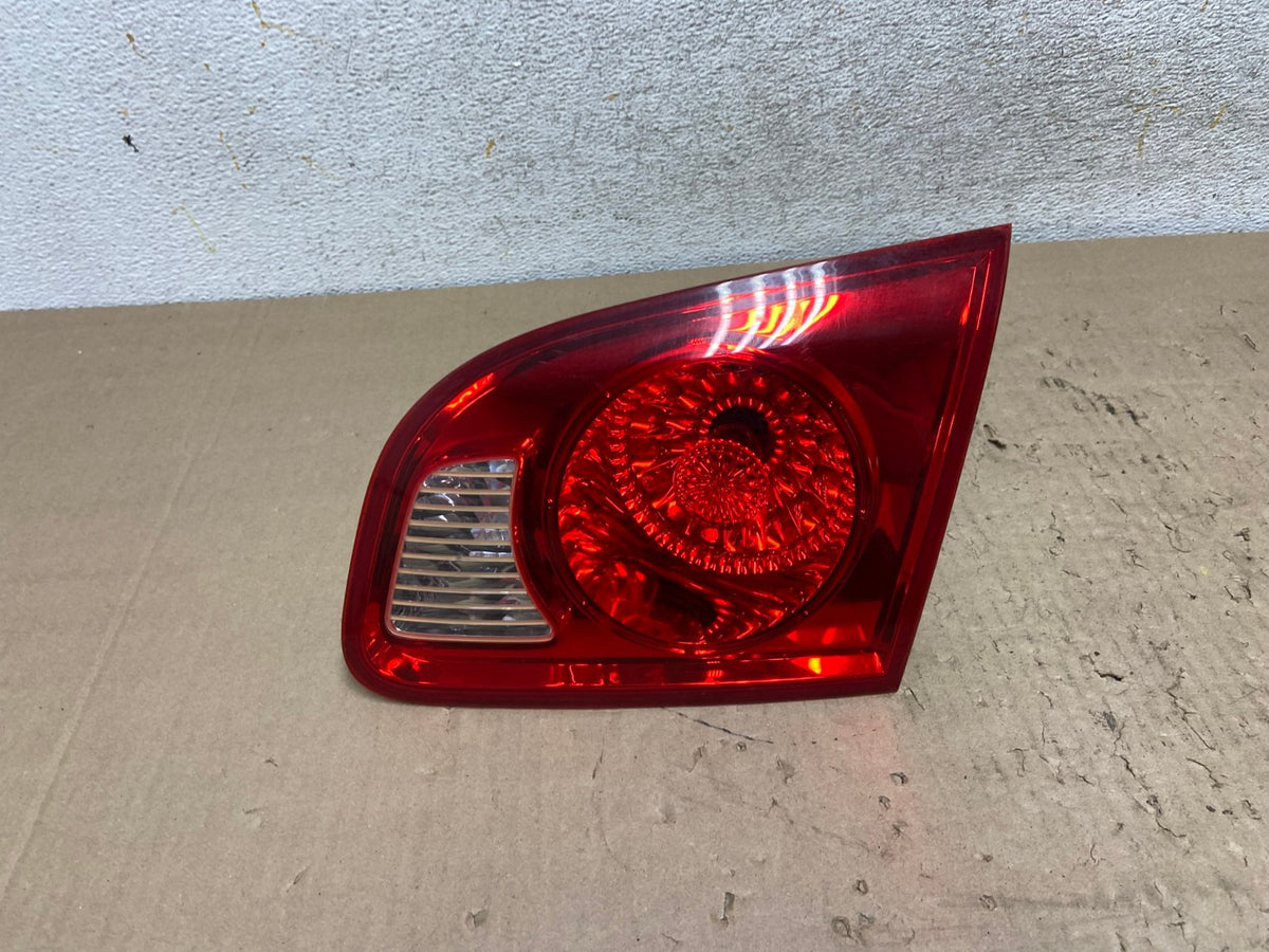 2007 2008 2009 Hyundai Santa Fe Right Passenger Tail Light Inner AI2467 LK0