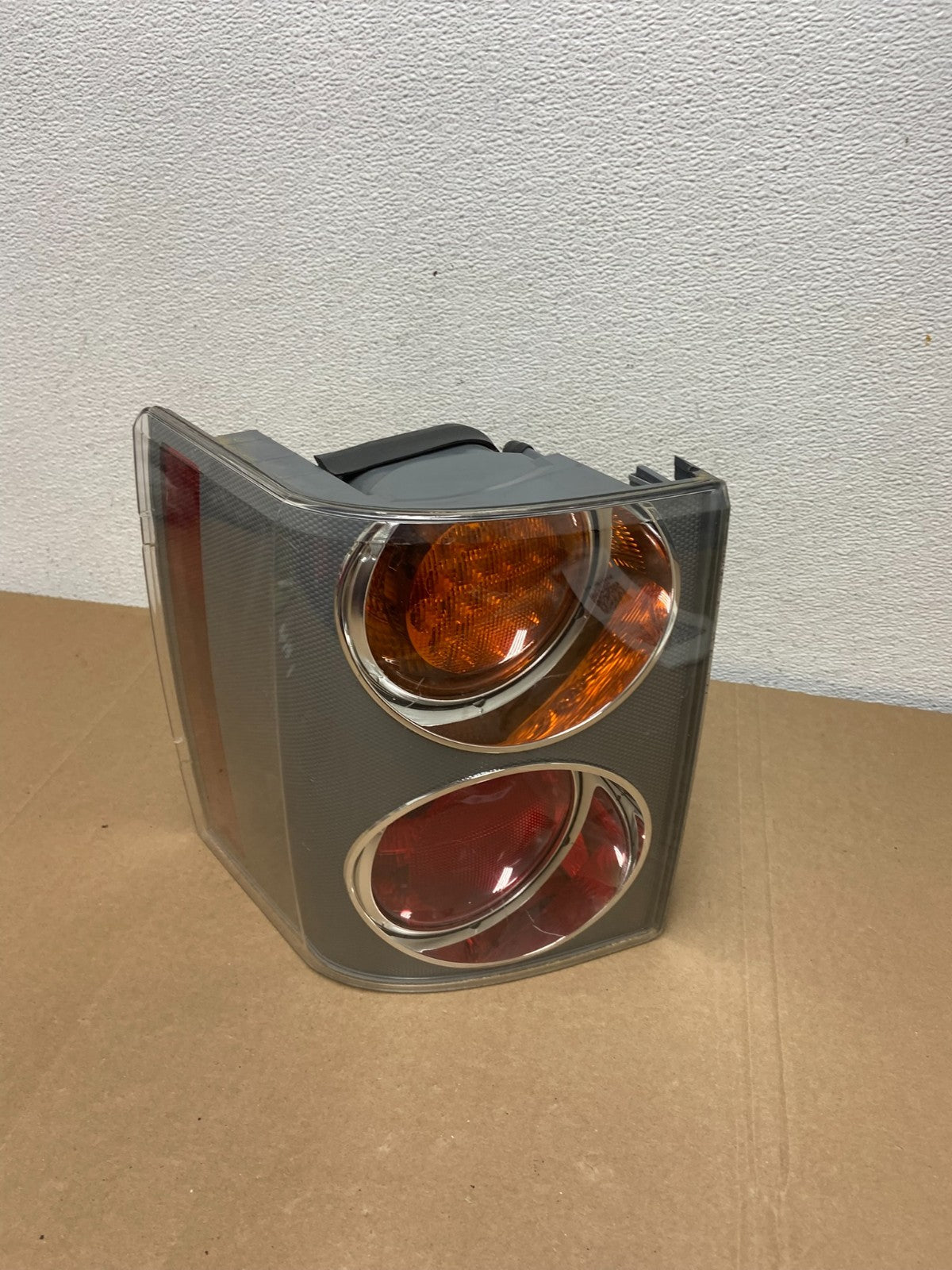 2003-2005 Land Rover Range Rover L322 Left Driver Side Tail Light AC5534 DG0