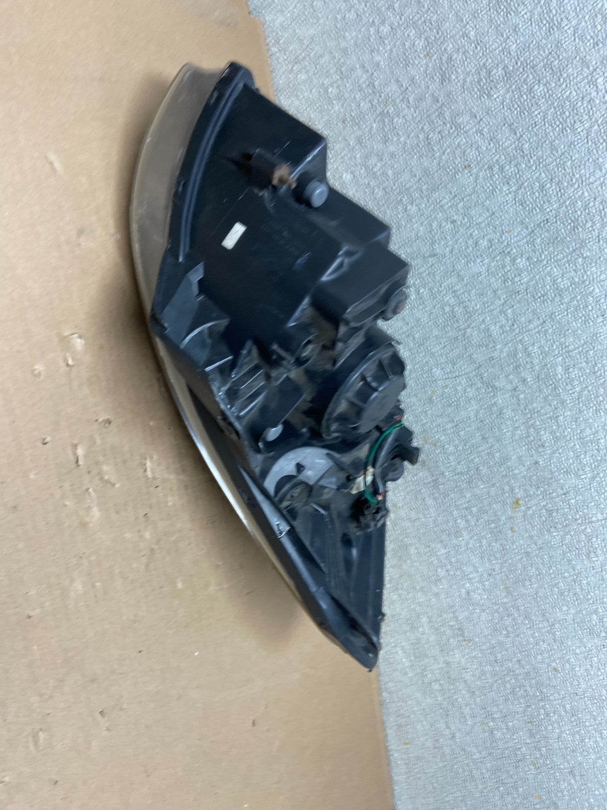 2010 to 2011 Kia Rio Left Driver LH Side Halogen Headlight AA9900 DG5