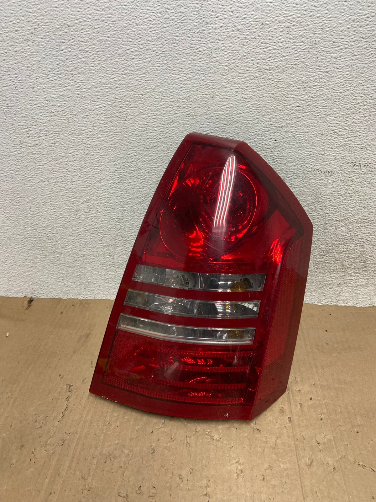 2005 2006 2007 Chrysler 300 Right Passenger Rh Side Tail Light AE9277 LK0