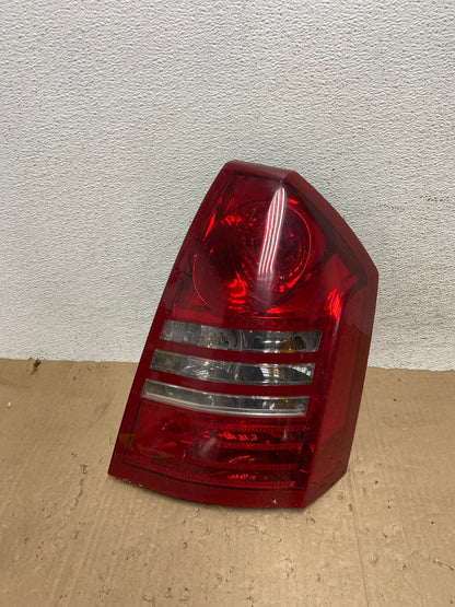 2005 2006 2007 Chrysler 300 Right Passenger Rh Side Tail Light AE9277 LK0