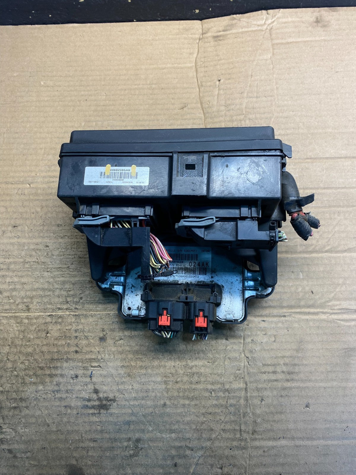 2006 Jeep Grand Cherokee Integrated Power Fuse Box 04692085ab aa7208 DG1