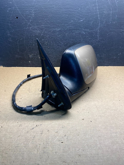 2003-2006 Chevrolet Tahoe Suburban Left Driver LH Turn Door Mirror AD9936 DW1