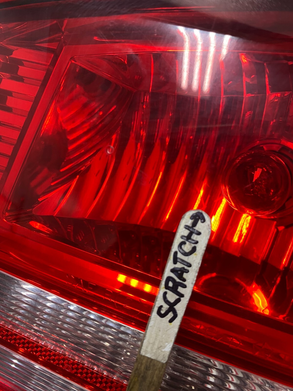 NO LED 2009-2011 Dodge Journey Right Passenger side Tail Light Inner Oem A05553