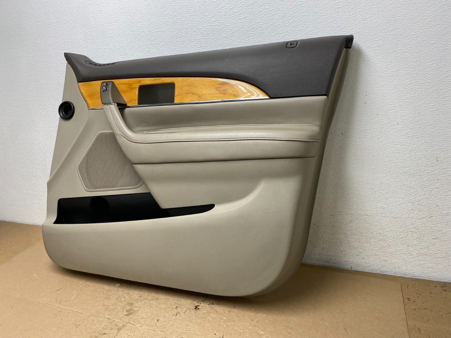2011-2015 Lincoln MKX Front Right Passenger Side Panel Door Trim AF4970 DW1