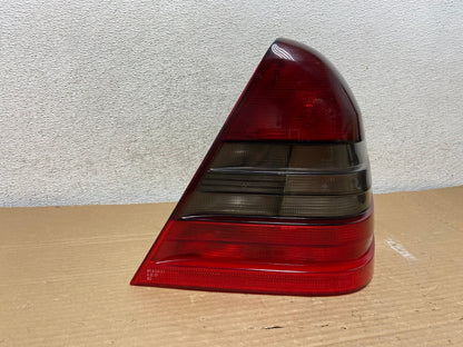 1998 to 2000 Mercedes C-Class Passenger Right Side Tail Light AG9010 LK1