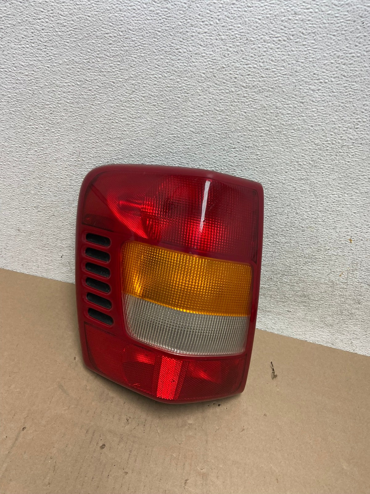 1999 - 2004 Jeep Grand Cherokee WJ Left Driver Lh Tail Light DEPO AG6664 LK0