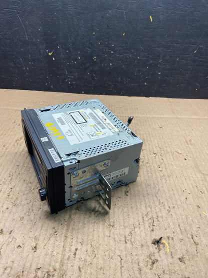 2010 to 2011 Nissan Versa Am Fm Cd Player Radio Receiver 25915zw80b q0977 DG3