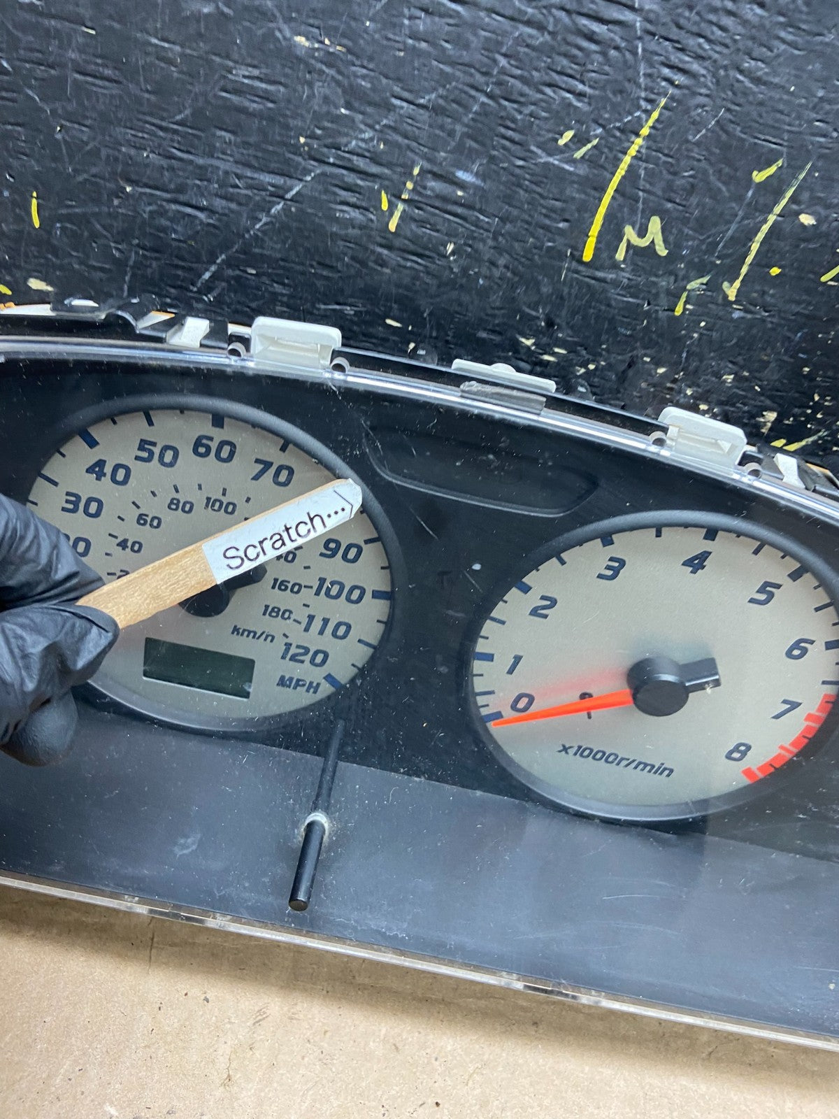 2001 to 2003 Nissan Pathfinder Speedometer Cluster Gauge Z02642