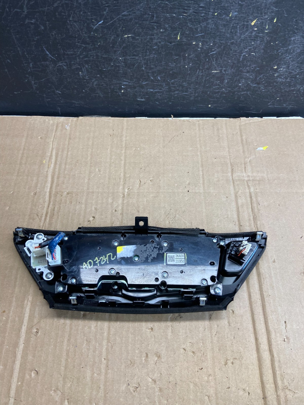 2013 to 2015 Nissan Pathfinder Information Display Control AD7242 DG3